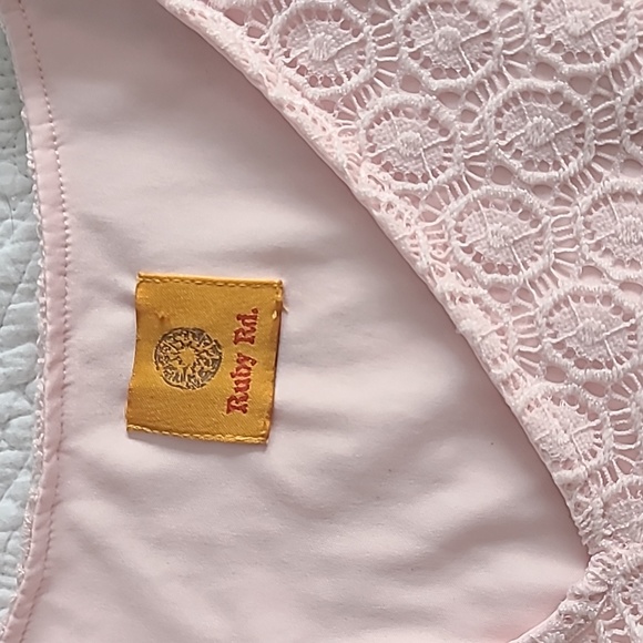 Pink crochet and silk top 3/4 length sleeve - Picture 5 of 6